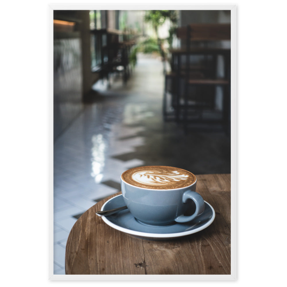 Cappuccino in Café - Poster im Rahmen Kuratoren von artlia Weiß / 61×91 cm artlia